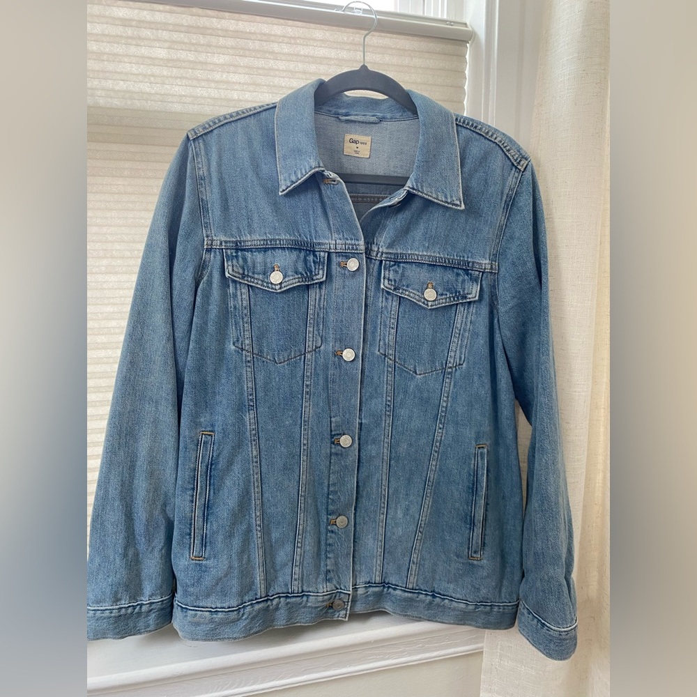 Women’s Gap Jean Jacket - Size M